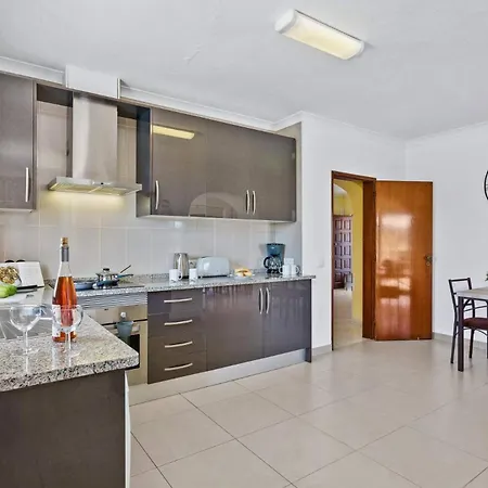 Curva Do Monte By * Carvoeiro (Lagoa)